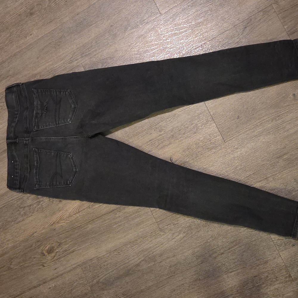 AEO • Black Distressed Skinny Jeans - Picture 3 of 8